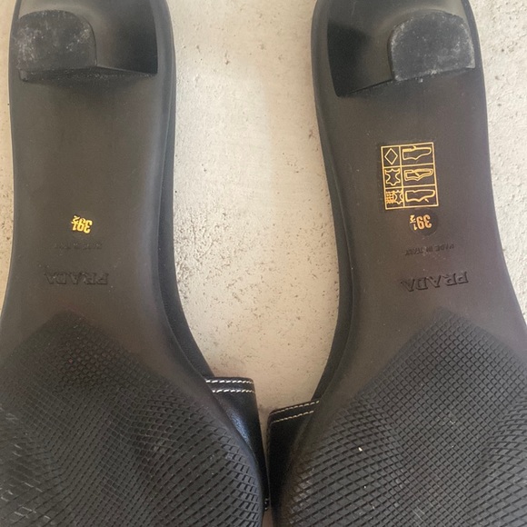 Prada Slides Kitty Heel - Picture 3 of 4